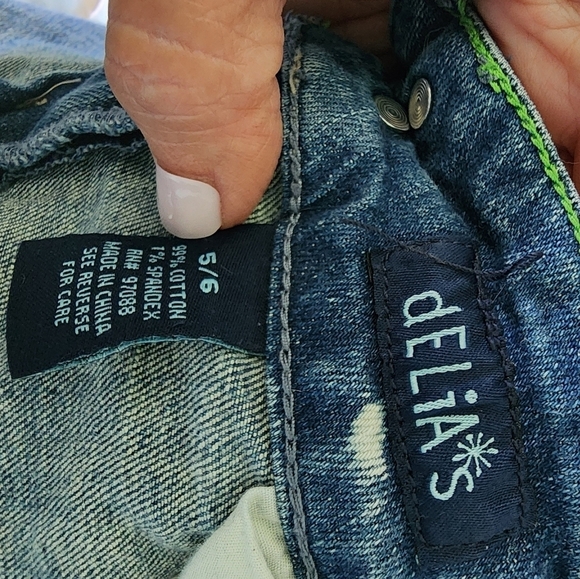 Delia Reese Bermuda Jean Short Distressed Size 5/6 - Picture 8 of 8